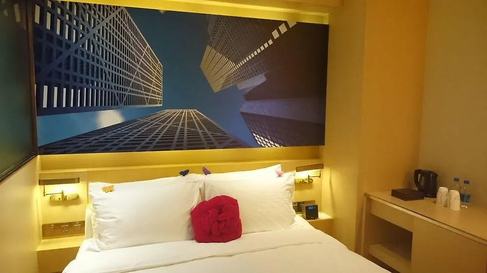 Butterfly On Waterfront Boutique Hotel Sheung Wan Hong Kong