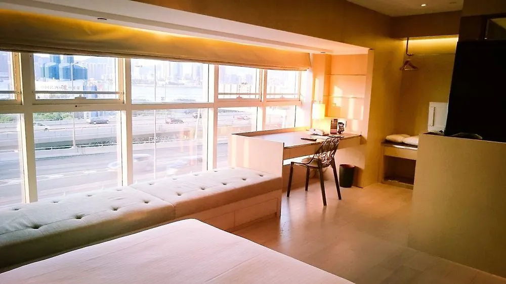 Butterfly On Waterfront Boutique Hotel Sheung Wan Hong Kong China