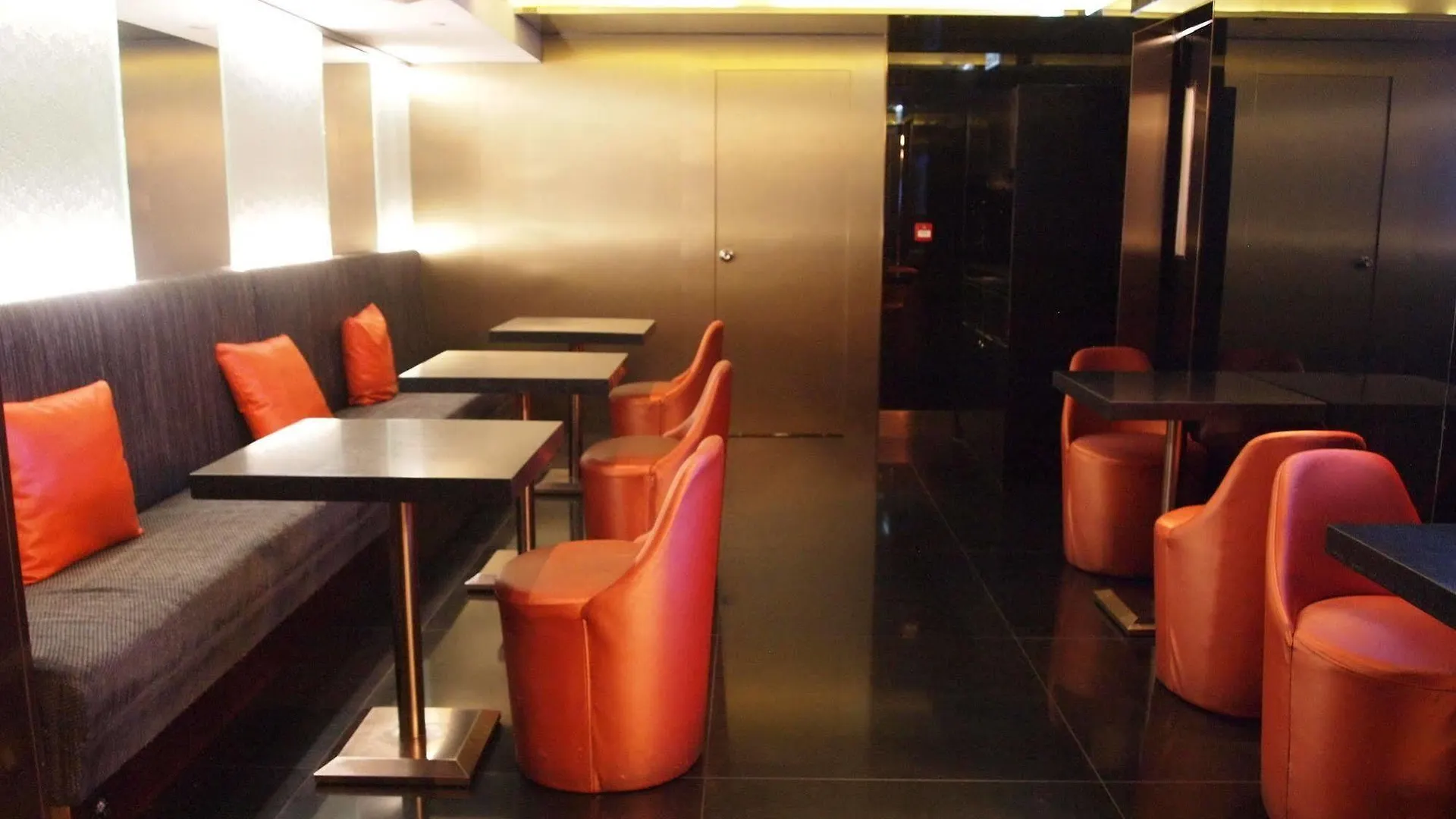 Butterfly On Waterfront Boutique Hotel Sheung Wan Hong Kong