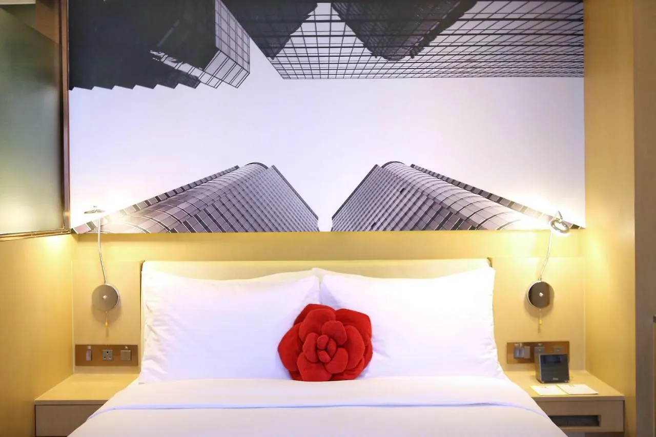 Butterfly On Waterfront Boutique Hotel Sheung Wan Hong Kong 4*,  China