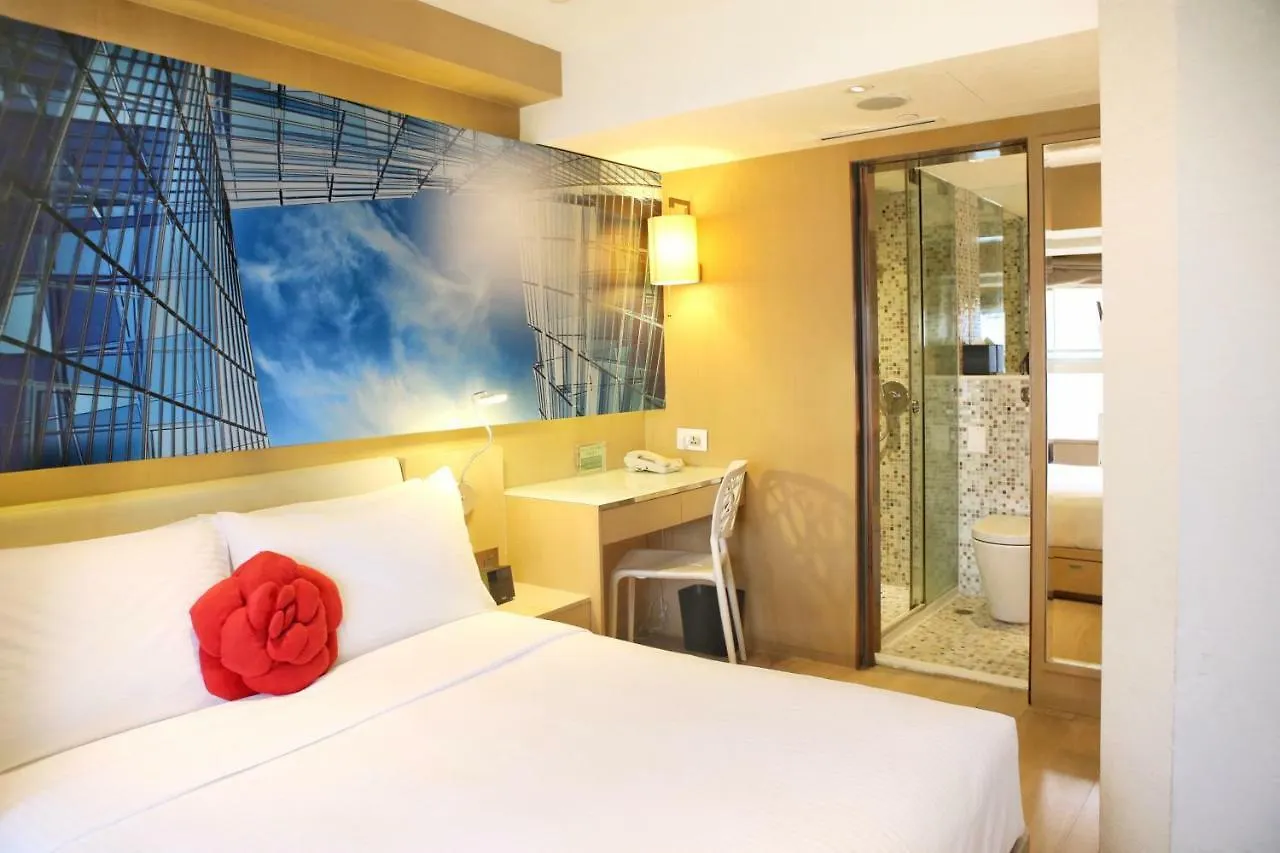 Butterfly On Waterfront Boutique Hotel Sheung Wan Hong Kong 4*,