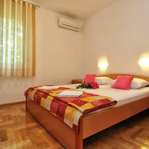Apartment Fontana 2